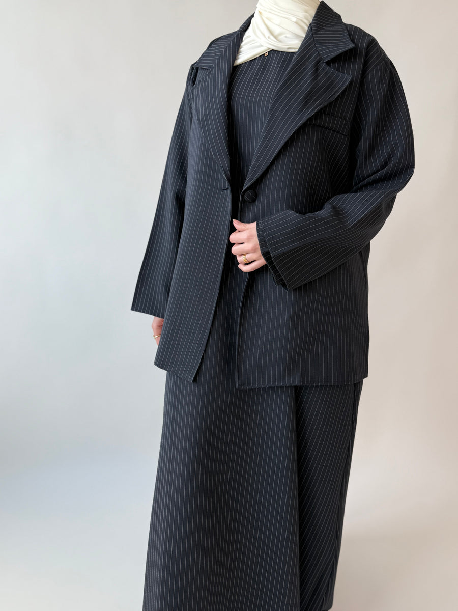 Single breasted oversized suit blazer: Midnight stripe