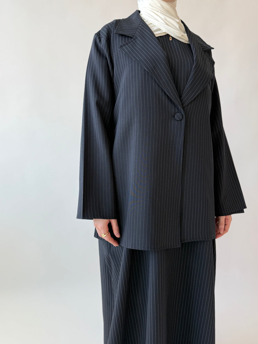Single breasted oversized suit blazer: Midnight stripe