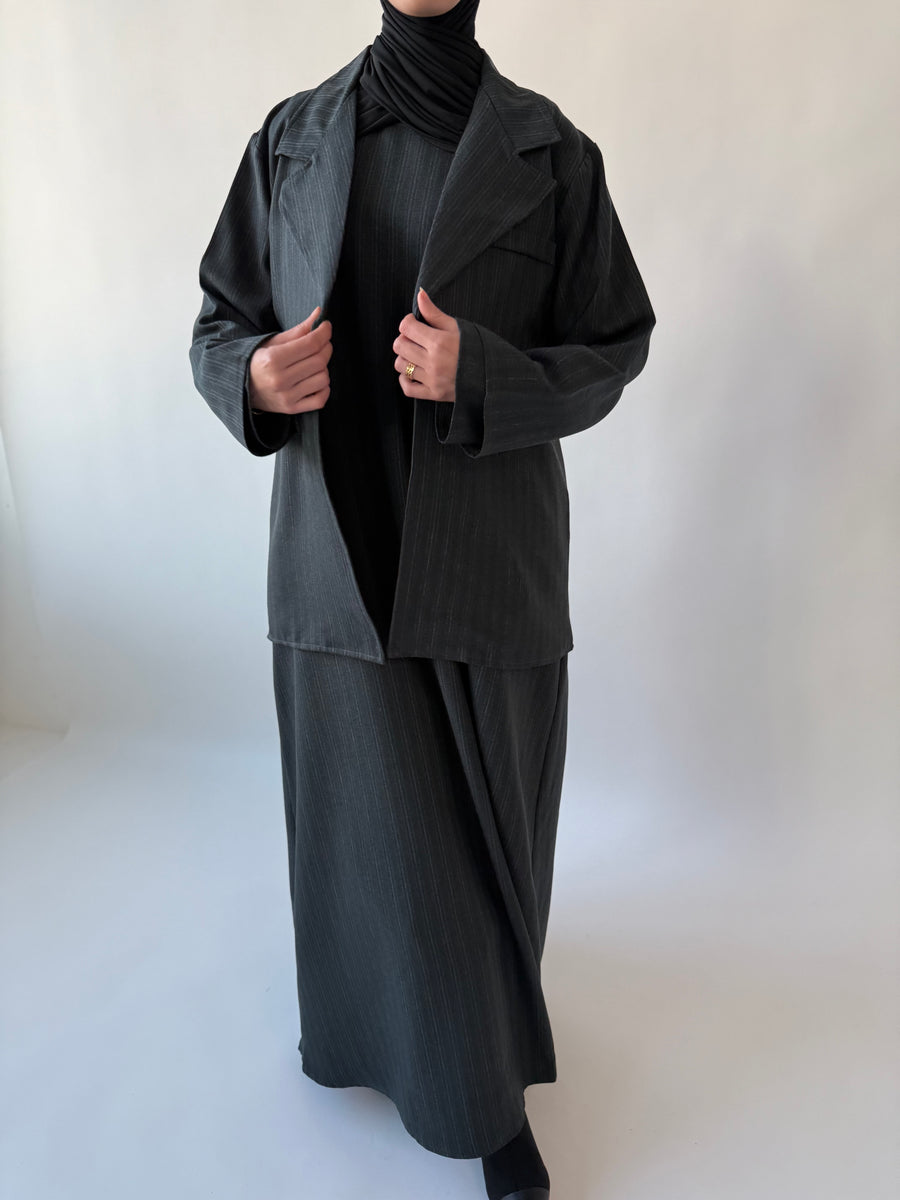 Single breasted oversized suit blazer: Dark green pinstriped